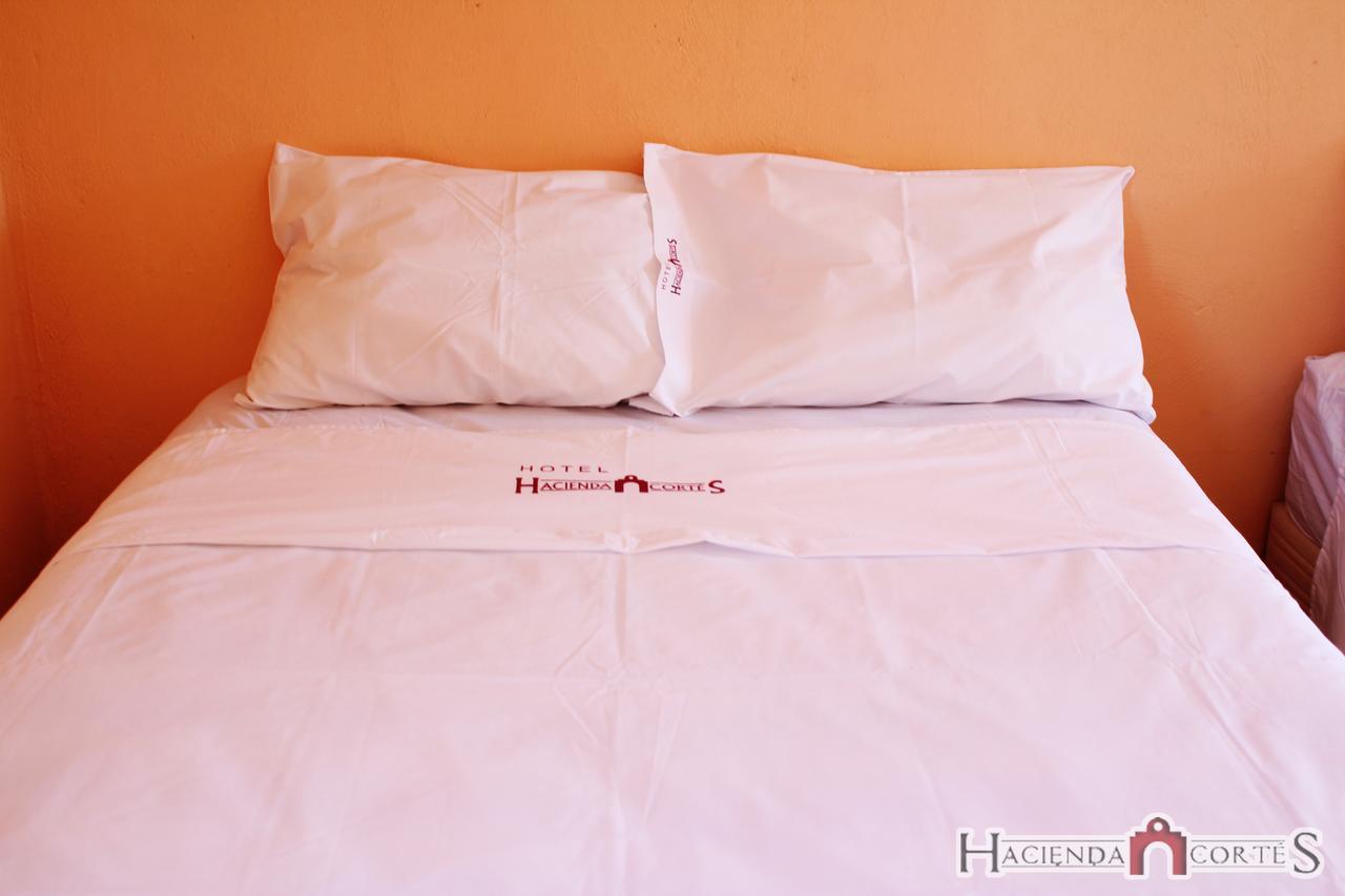 Hotel Hacienda Cortes Мерида Екстериор снимка